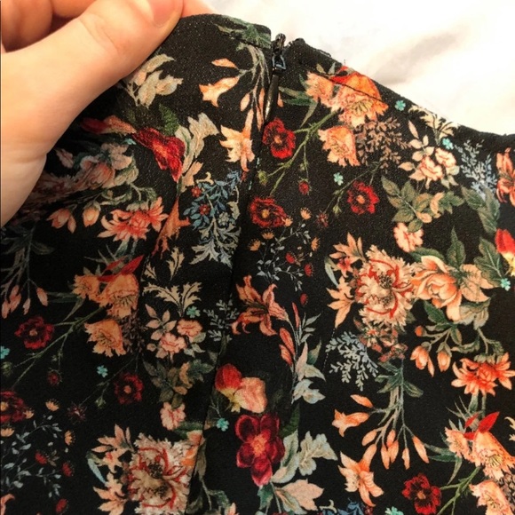 ZARA Floral Top - Picture 6 of 6